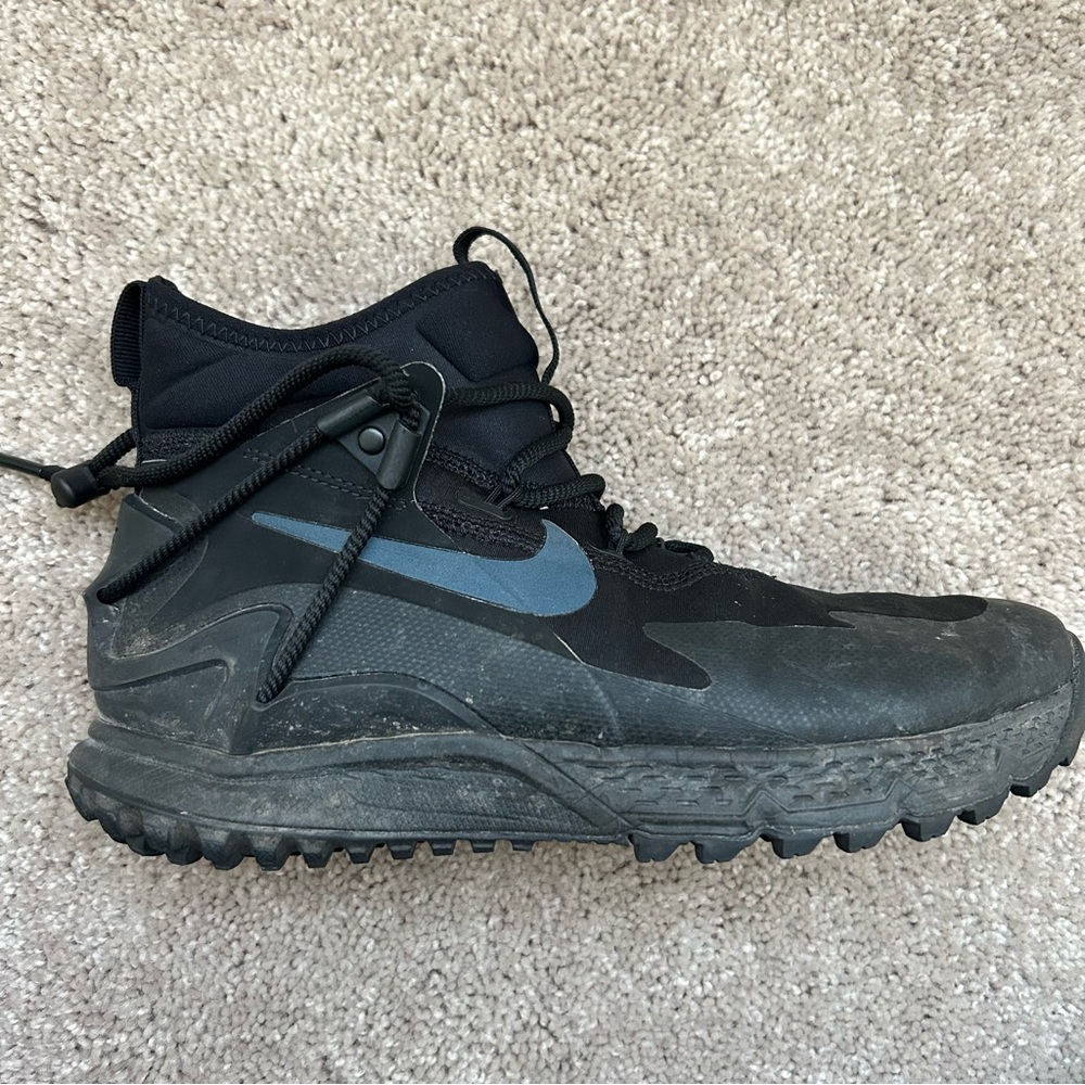 Nike Terra Sertig Hiking Boot